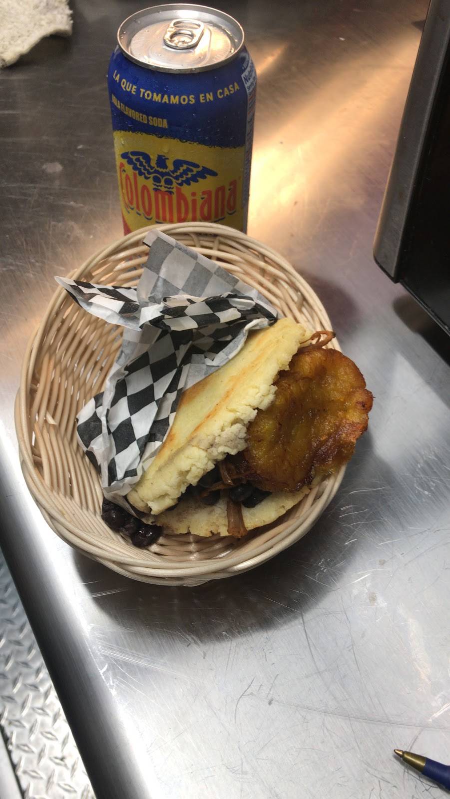 Lupe’s Latin Cravings | restaurant | 13430 Bruce B Downs Blvd, Tampa, FL 33612, USA | 8135856595 OR +1 813-585-6595