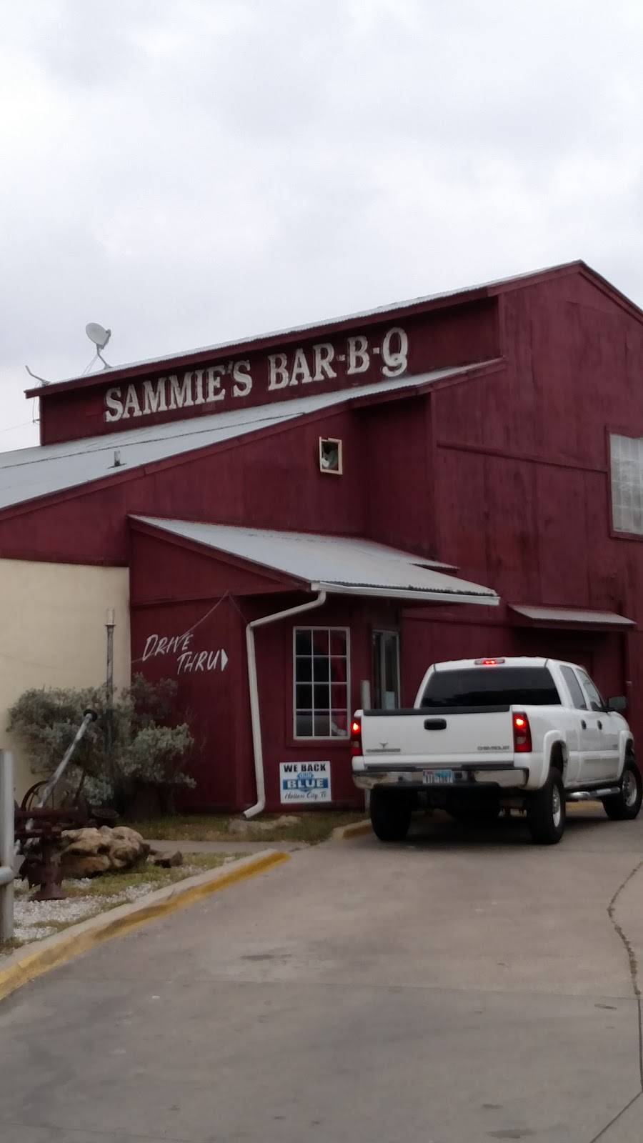 Sammies Bar-B-Q | restaurant | 3801 E Belknap St, Fort Worth, TX 76111, USA | 8178341822 OR +1 817-834-1822