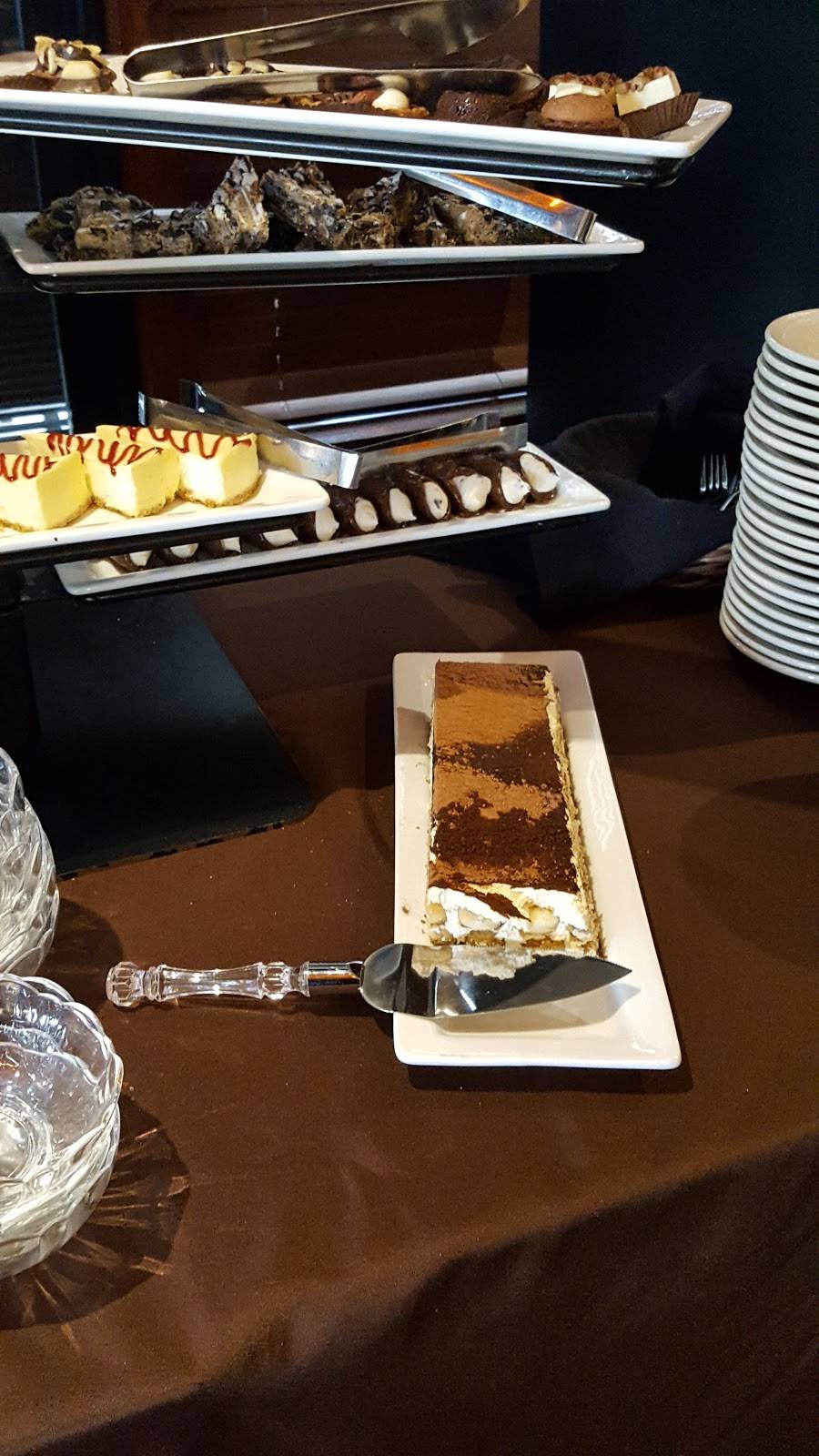 Greenfields | night club | 476 Holiday Dr, Rutland, VT 05701, USA | 8027736130 OR +1 802-773-6130