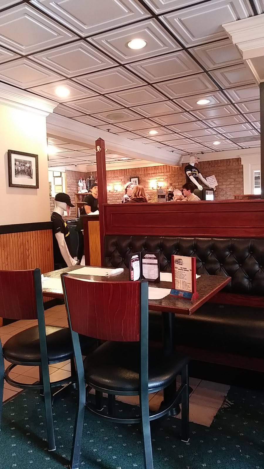 Zois Pizza Palace | restaurant | 48 Main St, Seymour, CT 06483, USA | 2038881131 OR +1 203-888-1131