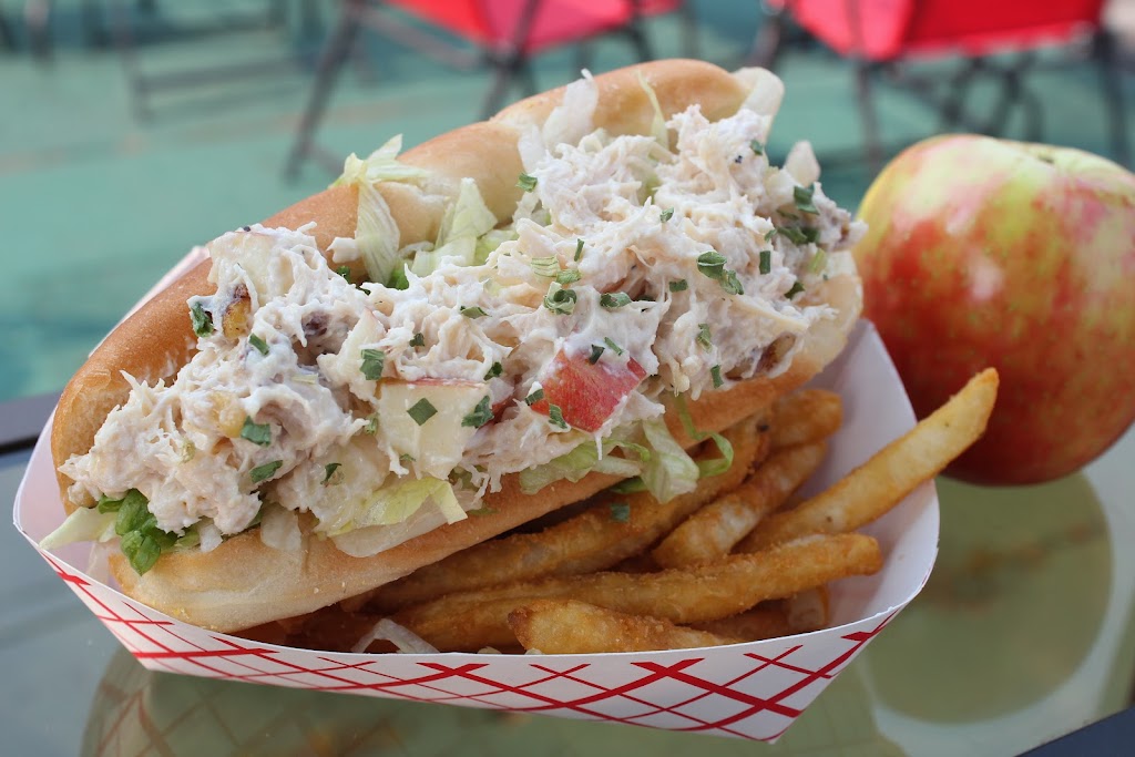 The Chicken Shanty LLC | restaurant | 916 King St, Medford, OR 97501, USA | 5415001700 OR +1 541-500-1700