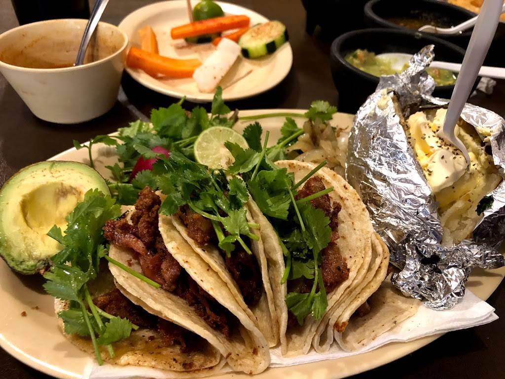 El Toro Bronco | restaurant | 7689 N Loop Dr, El Paso, TX 79915, USA | 9157750087 OR +1 915-775-0087