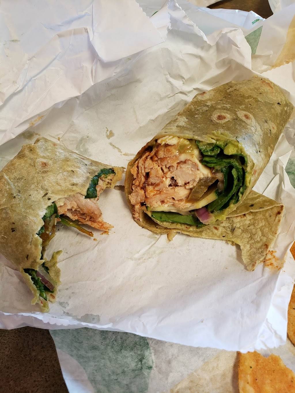 Subway | restaurant | 2123 Greenville Ave, Dallas, TX 75206, USA | 2148239898 OR +1 214-823-9898