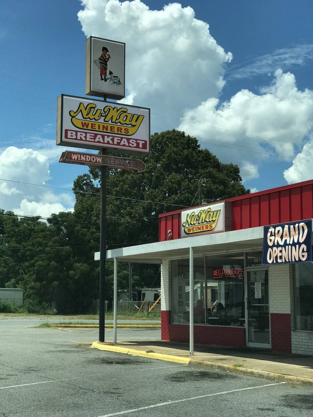 Nu-Way Weiners | restaurant | 1762 Watson Blvd, Warner Robins, GA 31093, USA | 4789294941 OR +1 478-929-4941