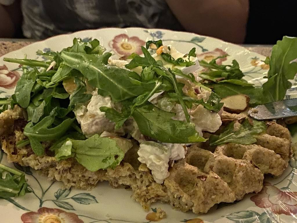 The Veggie Table | restaurant | 1733 Forest Hills Blvd, Bella Vista, AR 72715, USA | 4797152361 OR +1 479-715-2361