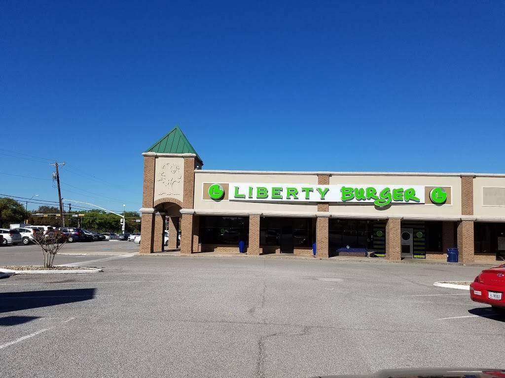 Liberty Burger | restaurant | 5211 Forest Ln, Dallas, TX 75244, USA | 9722392100 OR +1 972-239-2100
