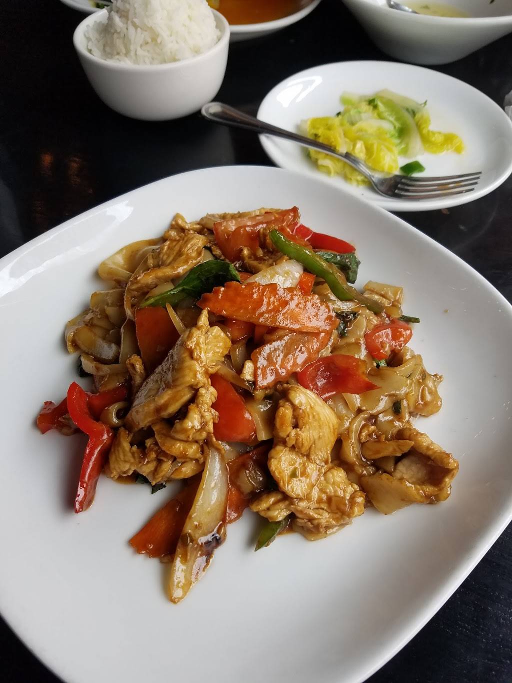 Thai at Waugh Chapel | restaurant | 1406 S Main Chapel Way #102, Gambrills, MD 21054, USA | 4104151004 OR +1 410-415-1004