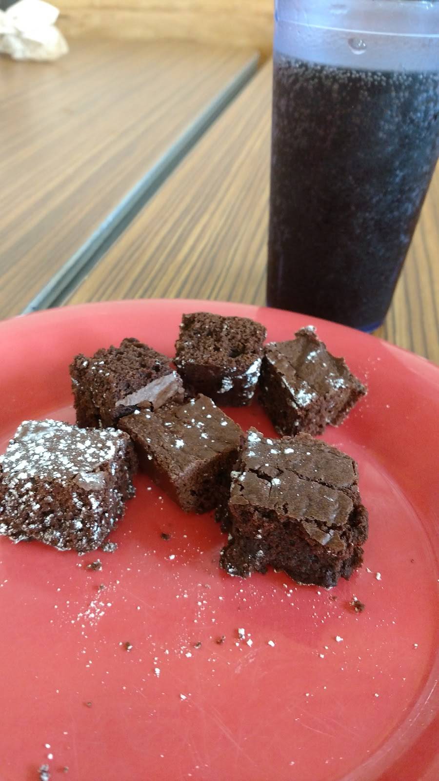 Dunkin | bakery | 705 Ridge St, Bowling Green, OH 43402, USA | 4193725309 OR +1 419-372-5309