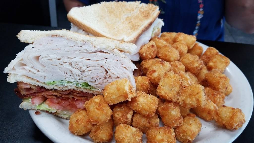 Fort Wright Family Restaurant | restaurant | 1860 Ashwood Cir, Fort Wright, KY 41011, USA | 8593318359 OR +1 859-331-8359