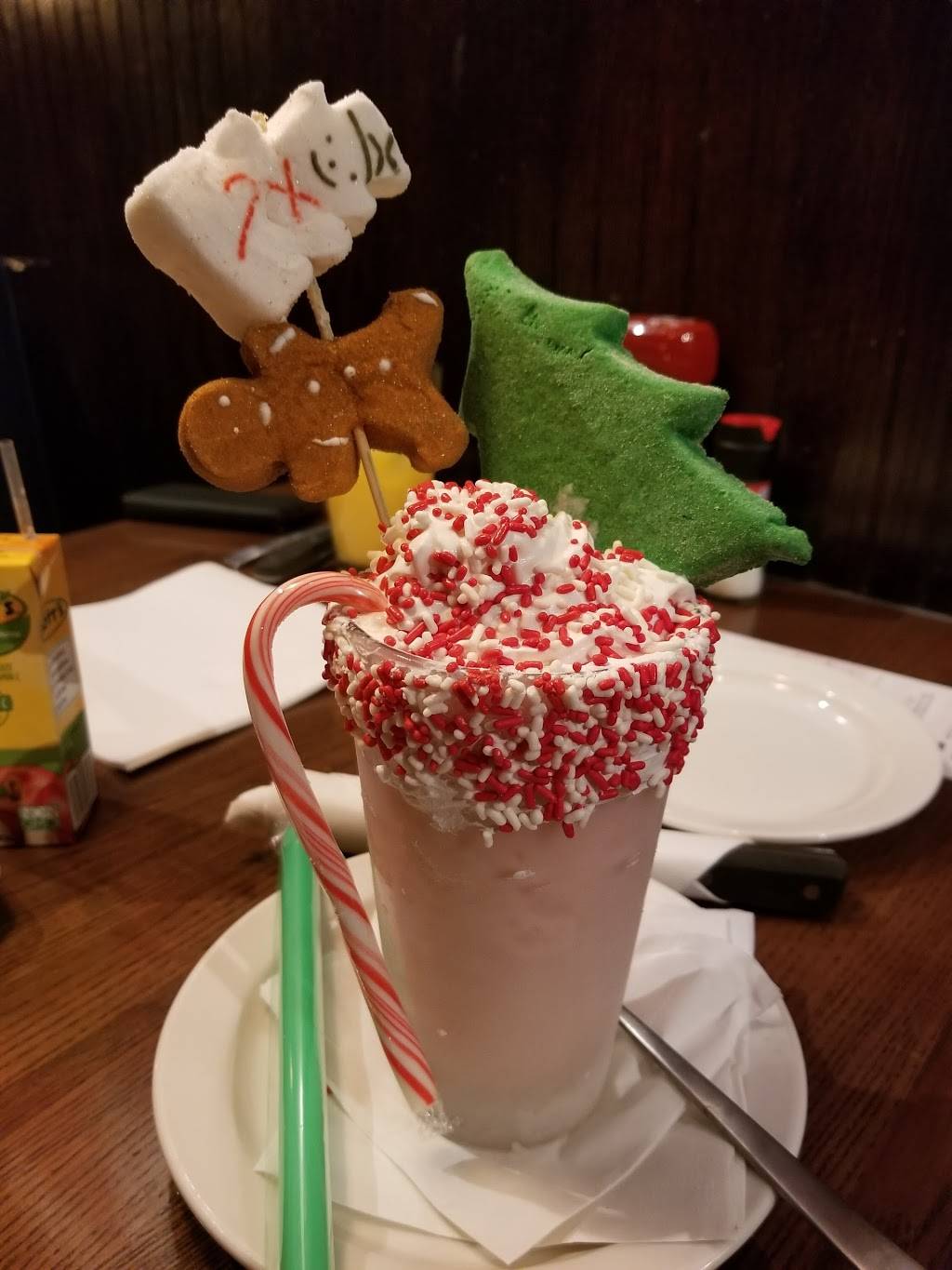 TGI Fridays | restaurant | 111 East Tevis St, Winchester, VA 22601, USA | 5407223059 OR +1 540-722-3059