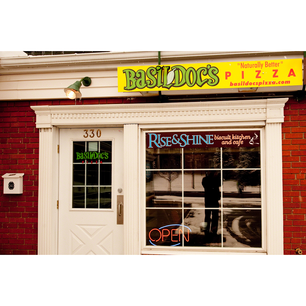 Basil Docs PIZZA & BISTRO | restaurant | 330 Holly St, Denver, CO 80220, USA | 3033225832 OR +1 303-322-5832