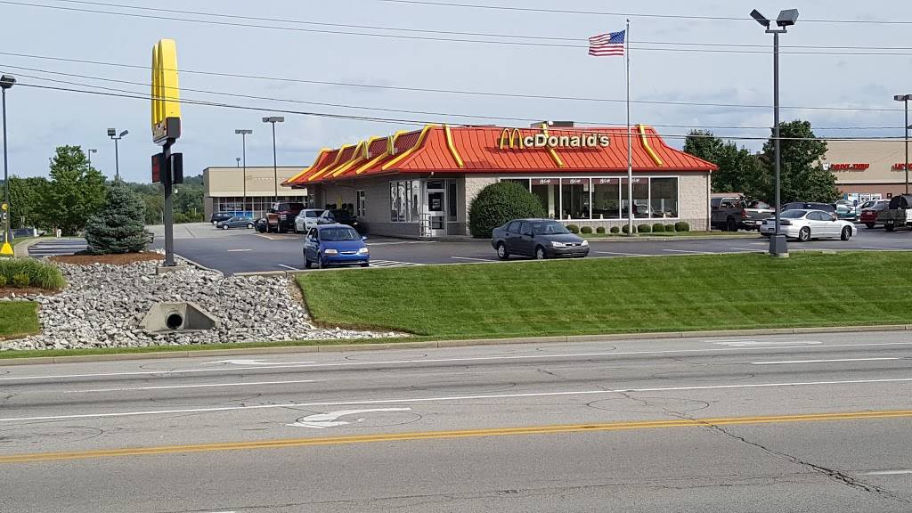 McDonalds | cafe | 860 W Eads Pkwy, Lawrenceburg, IN 47025, USA | 8125394324 OR +1 812-539-4324