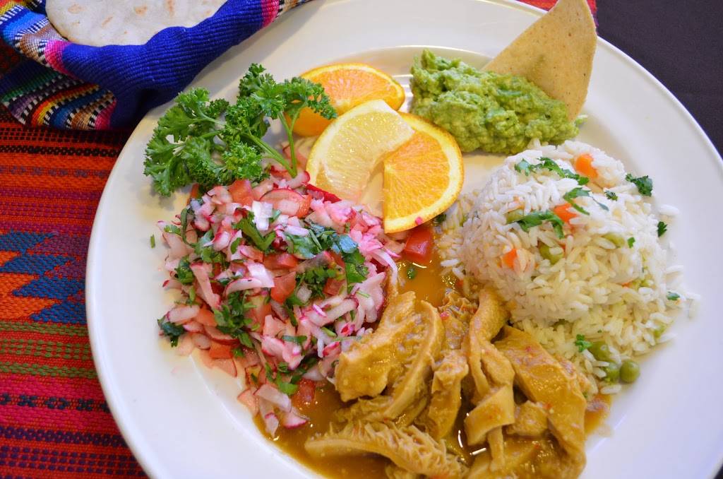 Restaurante Amalias | restaurant | 11541 Sherman Way, North Hollywood, CA 91605, USA | 8185034511 OR +1 818-503-4511