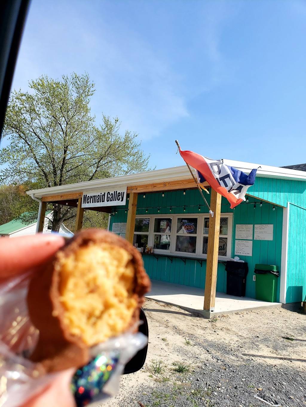 Mermaid Galley | restaurant | 35308 Atlantic Ave, Millville, DE 19967, USA | 3026042262 OR +1 302-604-2262