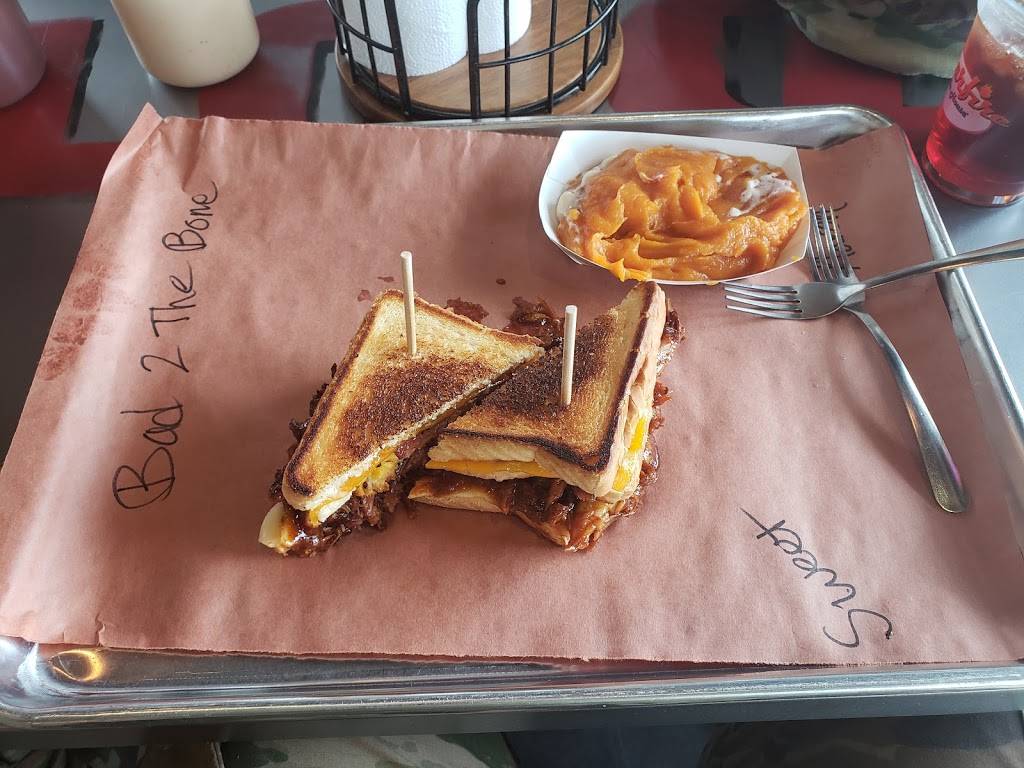 Sugarfire Smoke House | restaurant | 9039 US-42, Union, KY 41091, USA | 8593844100 OR +1 859-384-4100