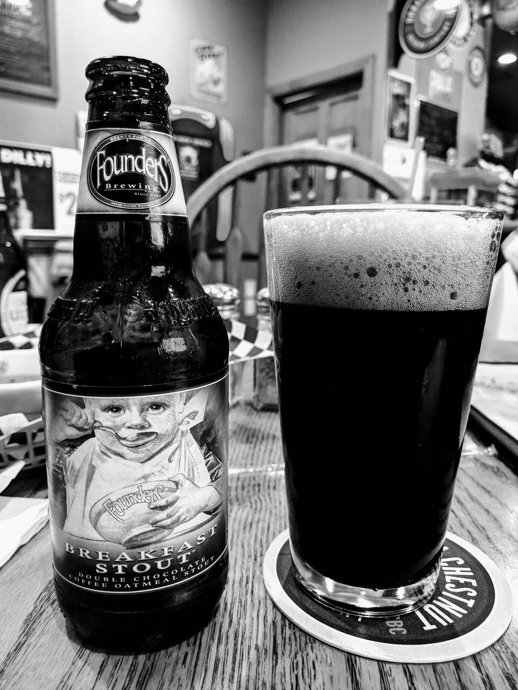 The Lucky Rooster Pub & Eatery | restaurant | 101 W Main St, St Jacob, IL 62281, USA | 6186442769 OR +1 618-644-2769