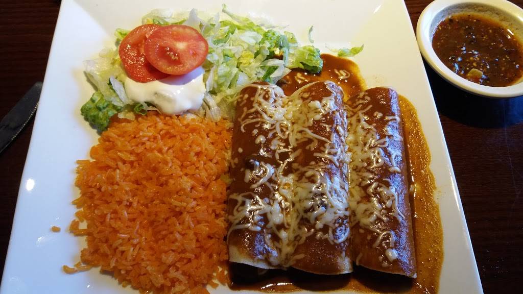 El Cerro Restaurant | restaurant | 2217 Avent Ferry Rd, Raleigh, NC 27606, USA | 9198320293 OR +1 919-832-0293