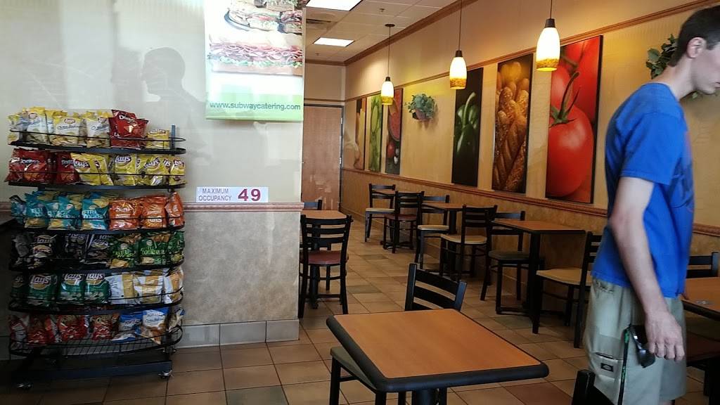 Subway | restaurant | 17650 Elliot Rd #110, Goodyear, AZ 85338, USA | 6233273758 OR +1 623-327-3758