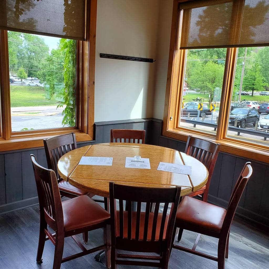 Schlafly Bankside | restaurant | 920 S Main St, St Charles, MO 63301, USA | 6369462739 OR +1 636-946-2739