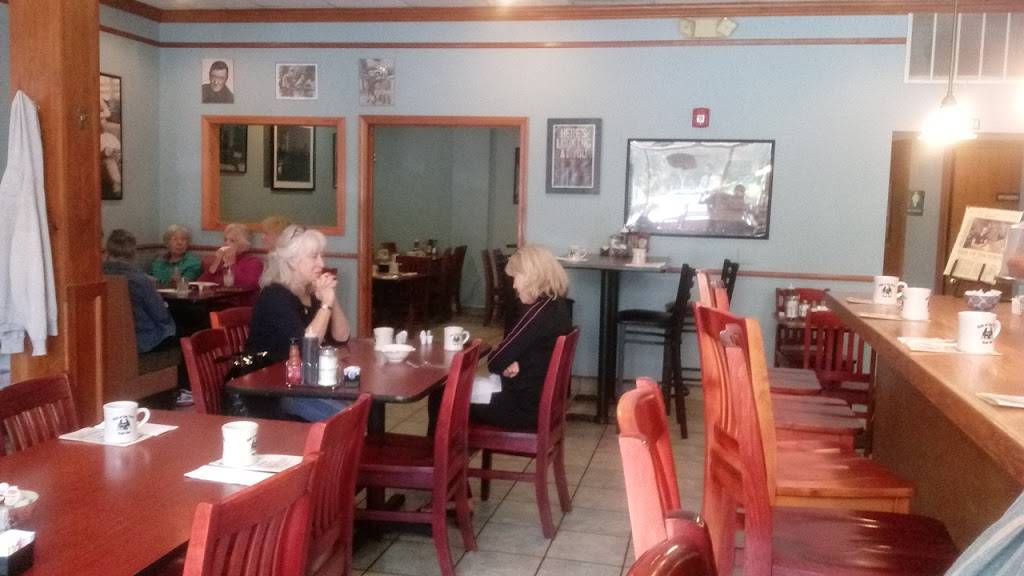 Talk of the Town Diner | restaurant | 362 N Falmouth Hwy, North Falmouth, MA 02556, USA | 5085633041 OR +1 508-563-3041