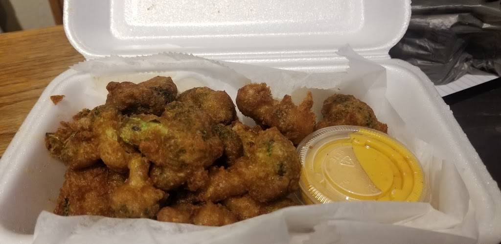 wings 18 | restaurant | 2329 Romig Rd, Akron, OH 44320, USA | 2347065211 OR +1 234-706-5211