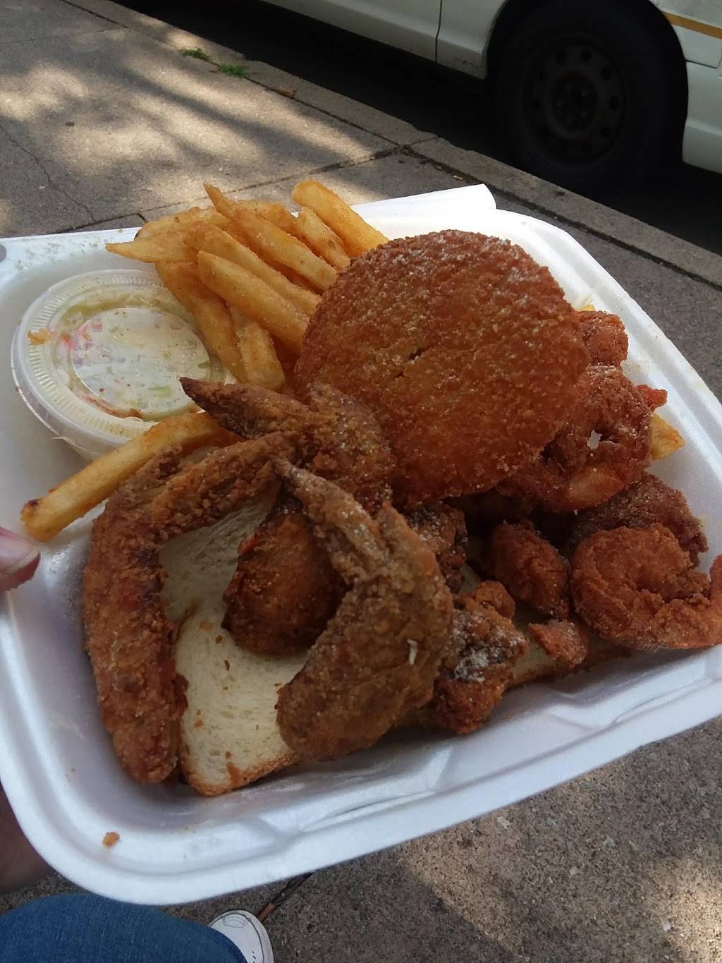 Hook Fish and Chicken | restaurant | 1221 Federal St, Pittsburgh, PA 15212, USA | 4126972285 OR +1 412-697-2285