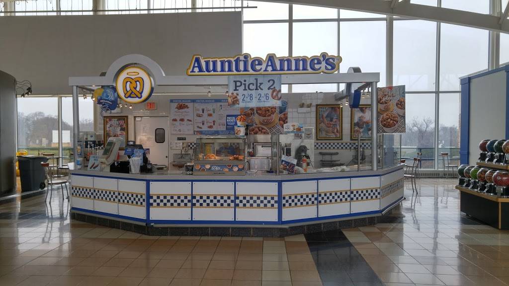 Auntie Annes | cafe | 5800 Tri-State Tollway, Hinsdale, IL 60521, USA | 6303219036 OR +1 630-321-9036