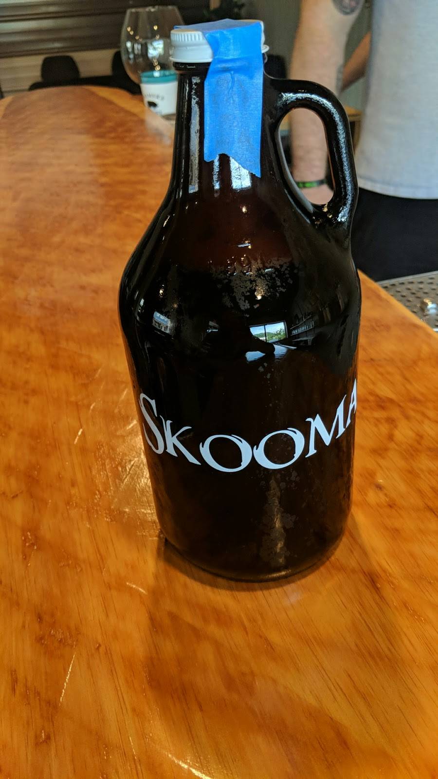 Riverside Taphouse | restaurant | 635 E Elk Ave, Elizabethton, TN 37643, USA | 4232135564 OR +1 423-213-5564