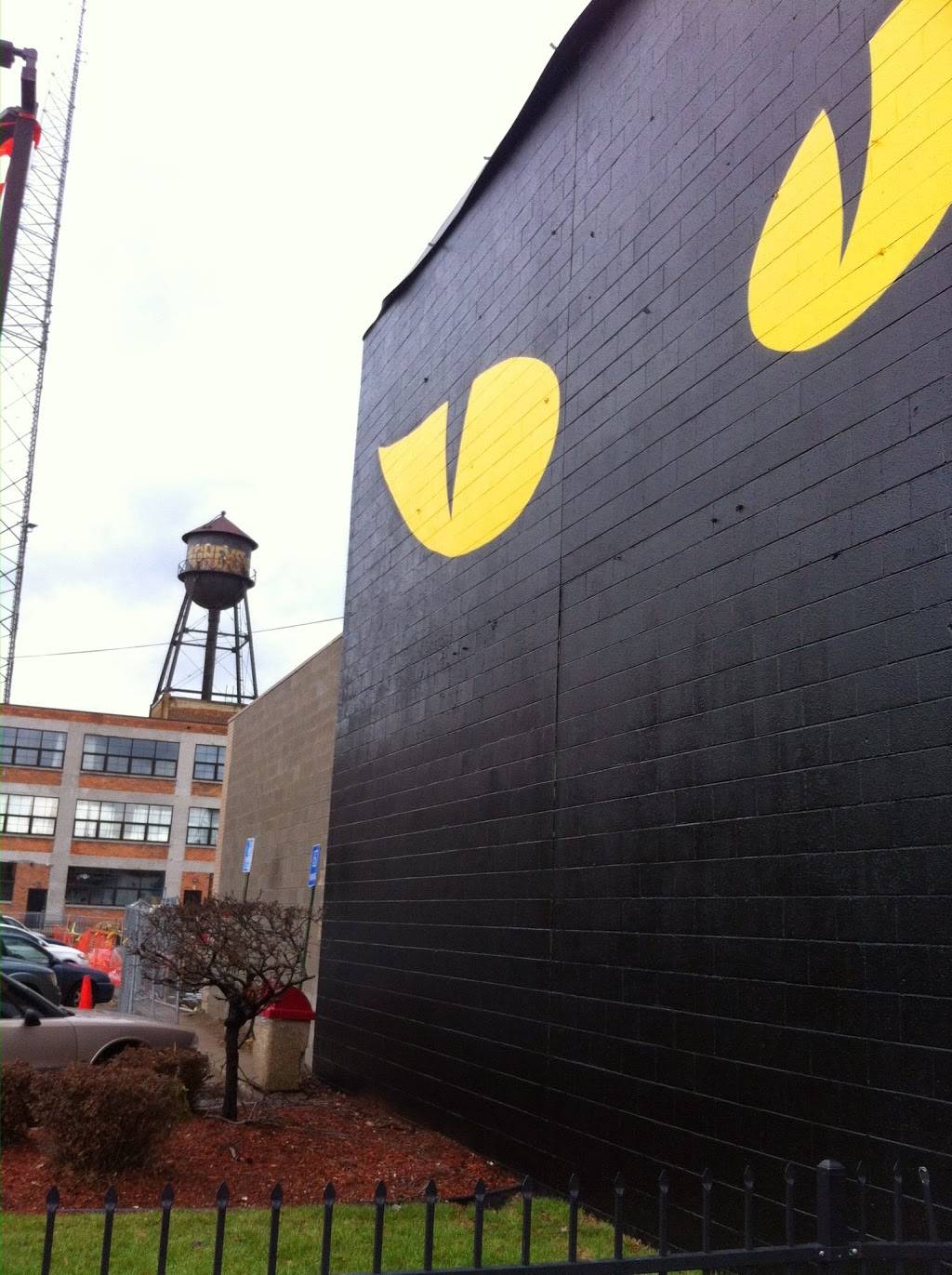 HopCat | restaurant | 4265 Woodward Ave, Detroit, MI 48201, USA | 3137698828 OR +1 313-769-8828