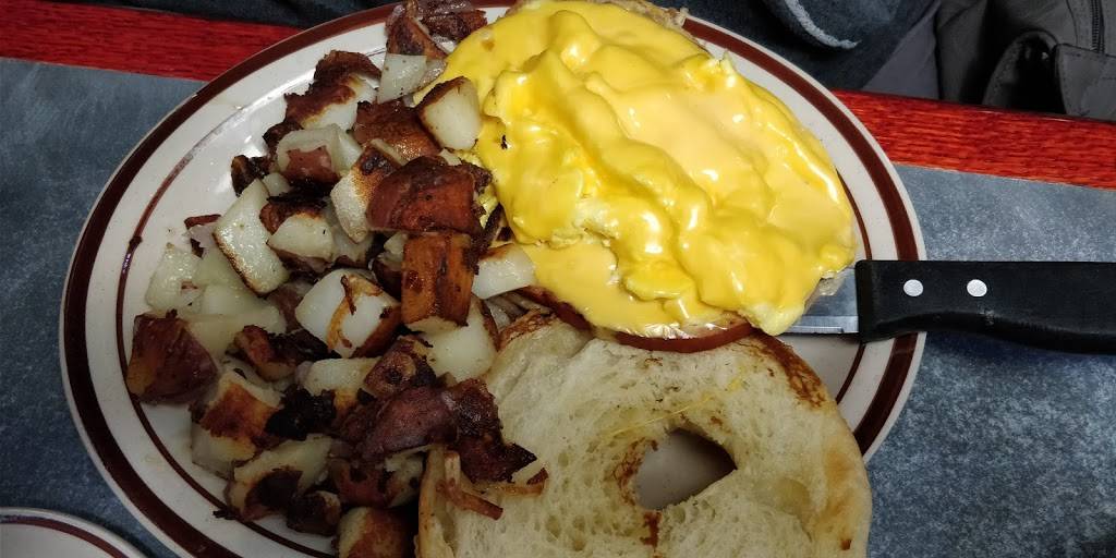 Johnny Pamcakes 2 | restaurant | 7125 Harrison Ave # B, Rockford, IL 61112, USA | 8153327200 OR +1 815-332-7200