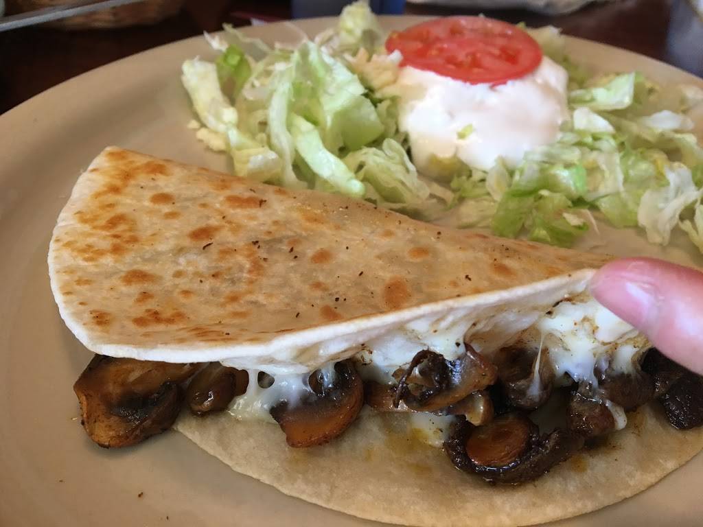 Tequila Grill | restaurant | 125 4th St, Kalona, IA 52247, USA | 3196563133 OR +1 319-656-3133