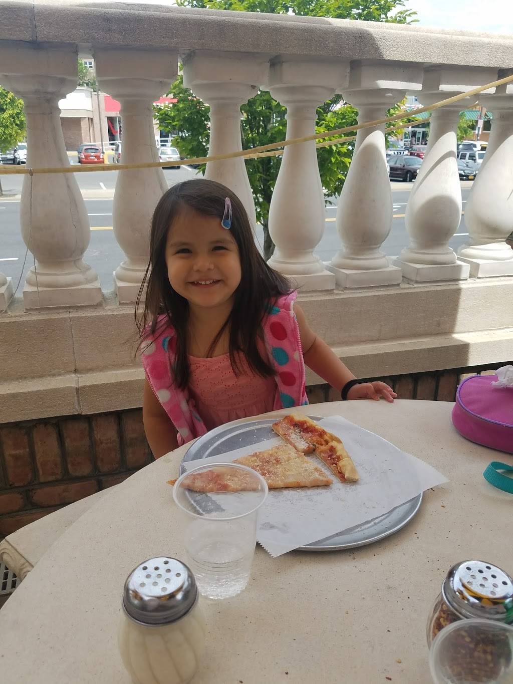 Forest Avenue Pizza | restaurant | 90 Forest Ave, Glen Cove, NY 11542, USA | 5167593777 OR +1 516-759-3777