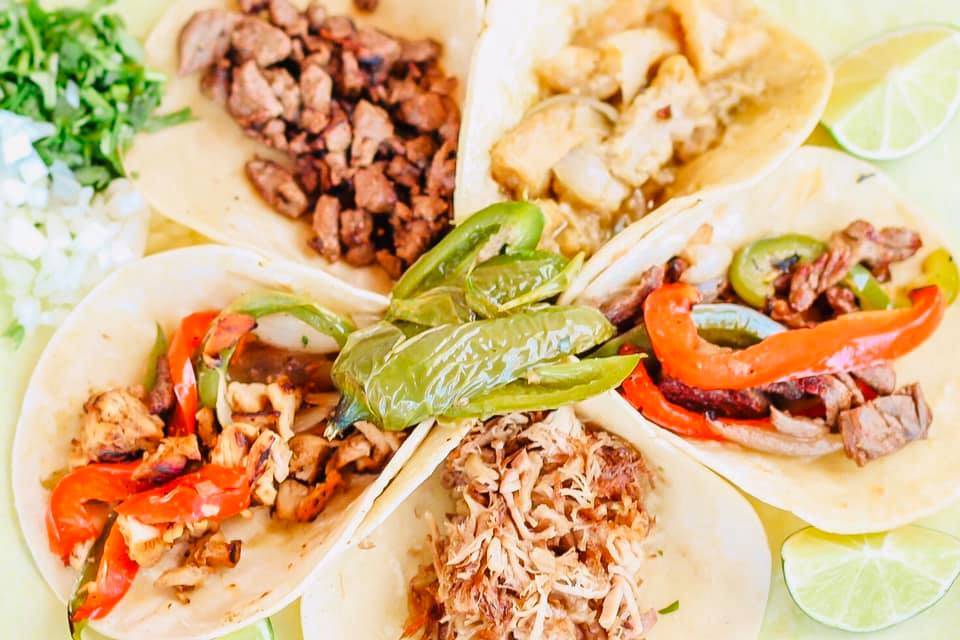 El Taco Bigoton | restaurant | 5913 Azle Ave, Fort Worth, TX 76114, USA | 8179451330 OR +1 817-945-1330