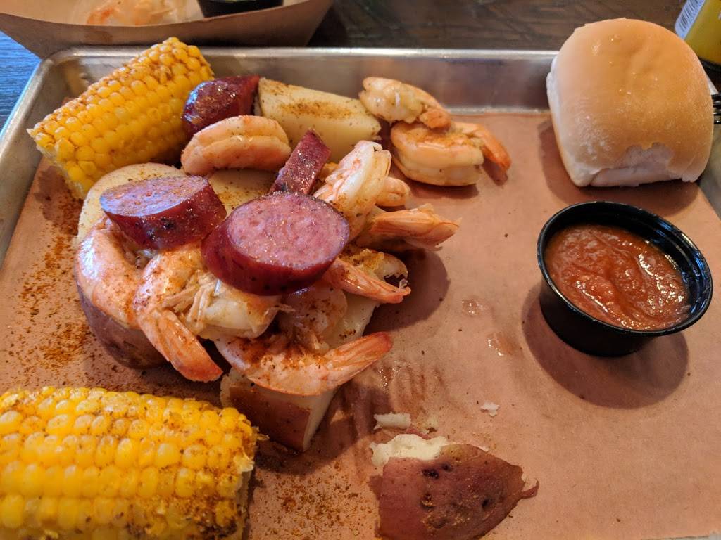 The Proper Pig Smokehouse | restaurant | 17100 Detroit Ave, Lakewood, OH 44107, USA | 4406653768 OR +1 440-665-3768