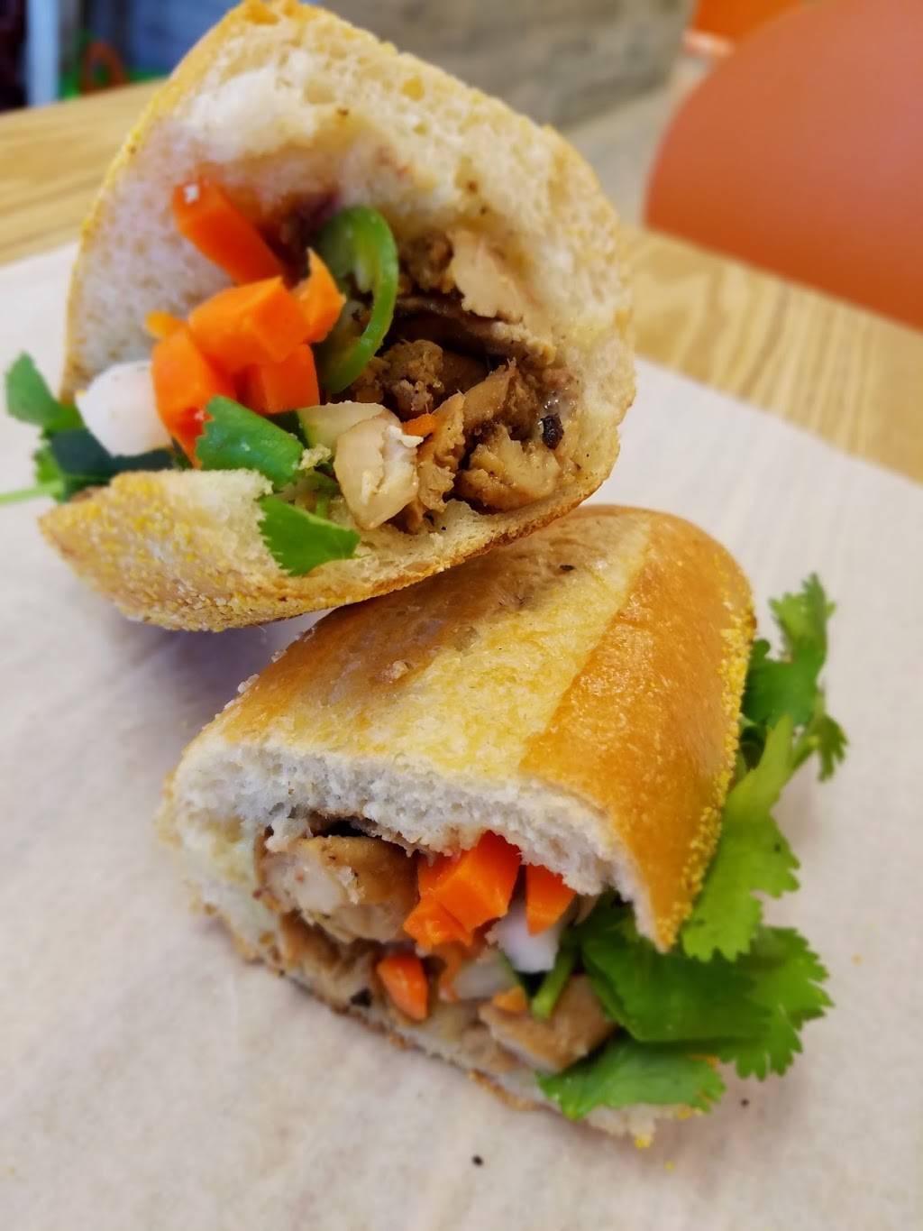 Huongs Bistro | cafe | 4225 FL-7, Lauderdale Lakes, FL 33319, USA | 7542233060 OR +1 754-223-3060