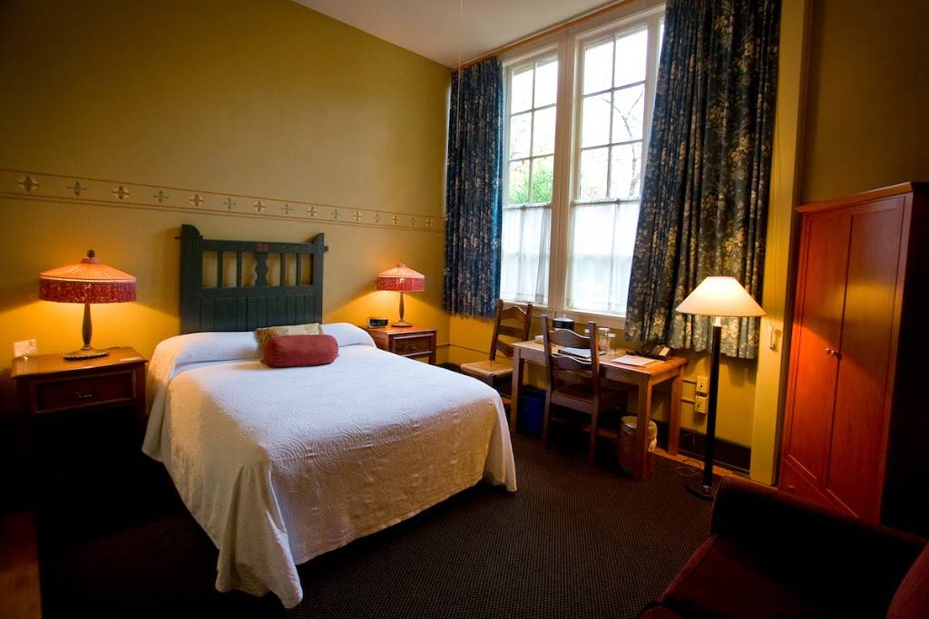 McMenamins Kennedy School | restaurant | 5736 NE 33rd Ave, Portland, OR 97211, USA | 5032493983 OR +1 503-249-3983