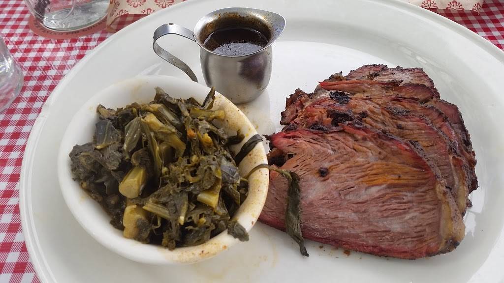 Lucilles Smokehouse Bar-B-Que | restaurant | The District at, 2245 Village Walk Dr, Henderson, NV 89052, USA | 7022577427 OR +1 702-257-7427