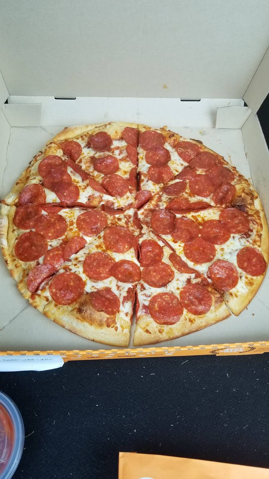 Little Caesars Pizza | meal takeaway | 5025 Columbia Pike, Arlington, VA 22204, USA | 7035677144 OR +1 703-567-7144
