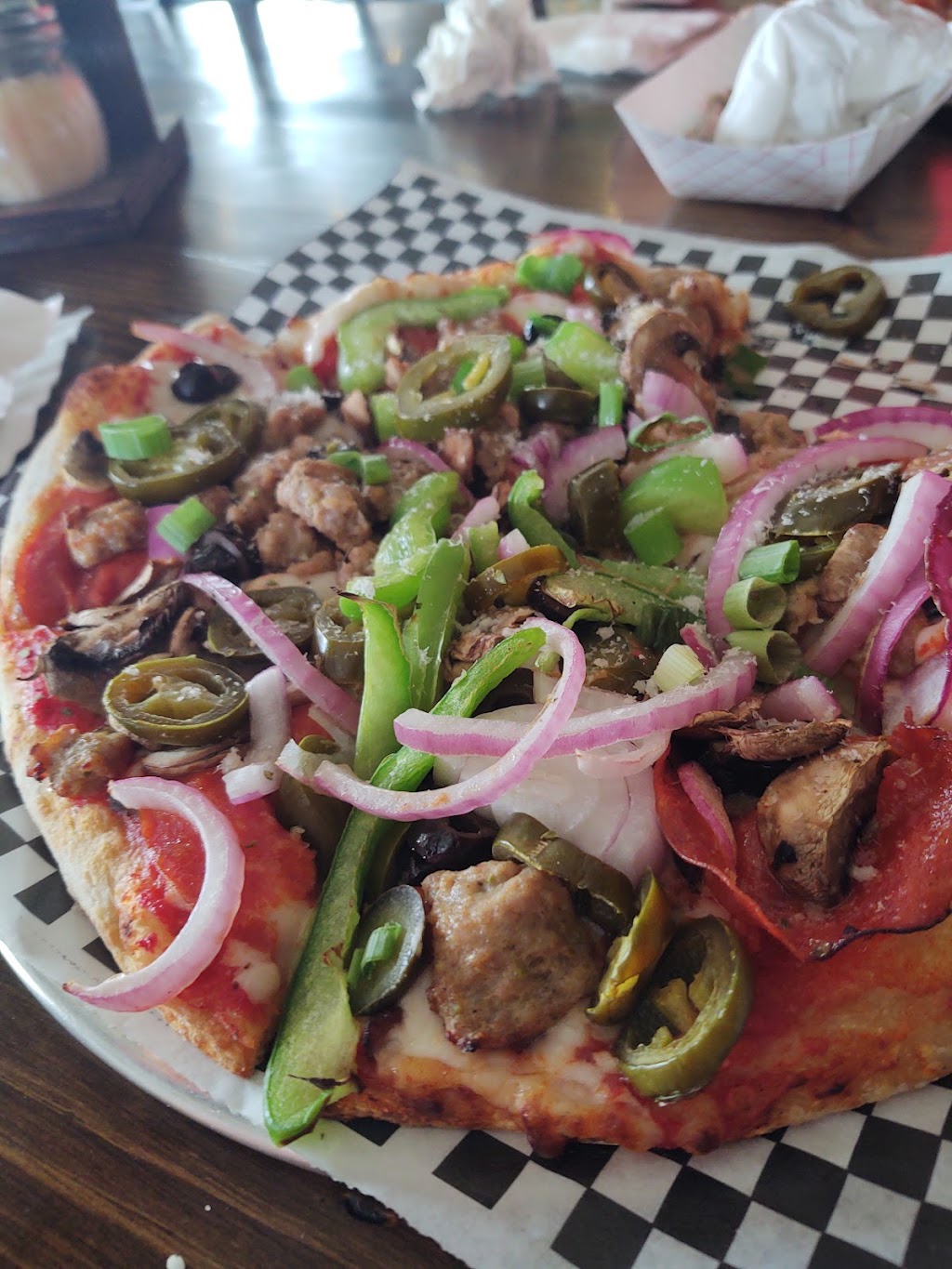 Flying Heart Brewing & Pub - West Monroe | restaurant | 204 Commerce St, West Monroe, LA 71291, USA | 3183670888 OR +1 318-367-0888