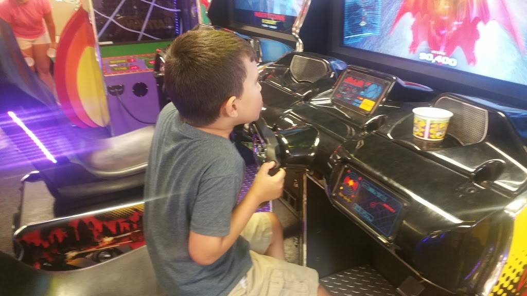 Chuck E. Cheese | restaurant | 4700 Hatch Blvd, Muscle Shoals, AL 35661, USA | 2563833836 OR +1 256-383-3836