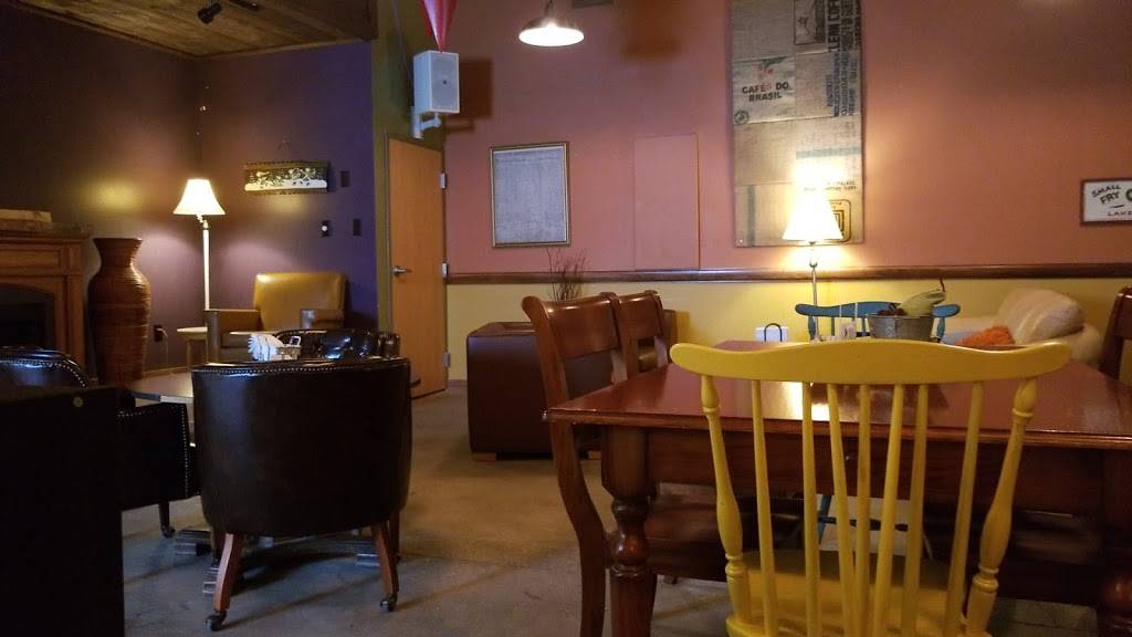 Red Door Coffee House | cafe | 19631 Maple St, Lake Ann, MI 49650, USA | 2316400005 OR +1 231-640-0005