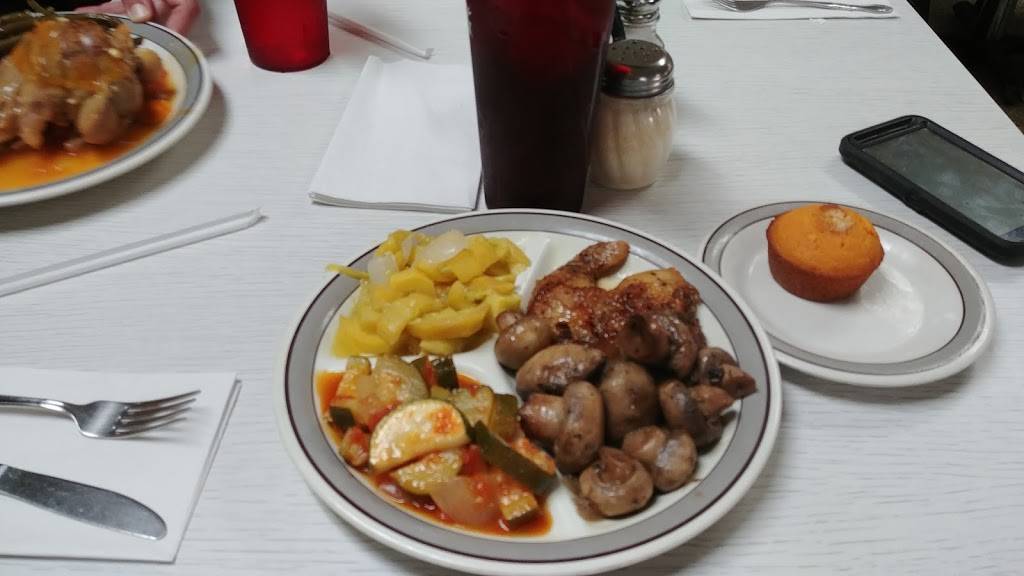 Tonys Ybor Restaurant | restaurant | 2001 N 22nd St, Tampa, FL 33605, USA | 8132477283 OR +1 813-247-7283