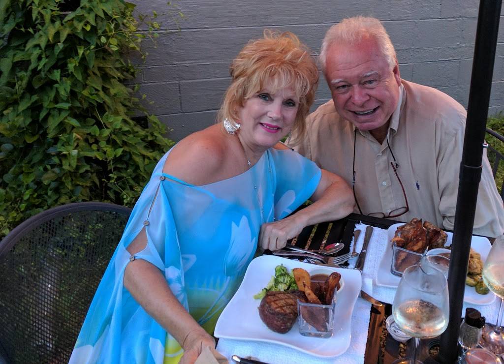 Lakeside Restaurant | restaurant | 531 Smallwood Ave, Highlands, NC 28741, USA | 8285269419 OR +1 828-526-9419