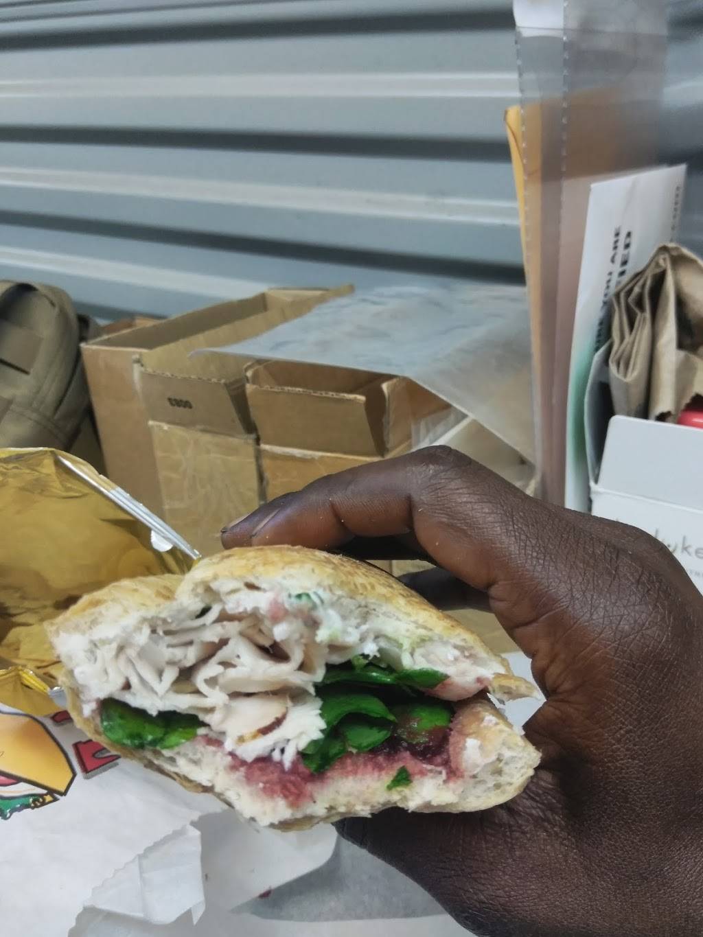 Kwik Market & Deli | restaurant | 15675 Roxford St, Sylmar, CA 91342, USA | 8183672995 OR +1 818-367-2995