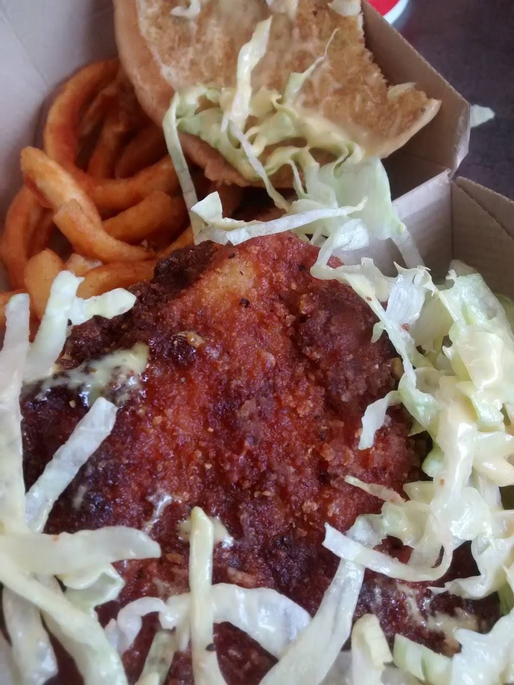 Arbys | restaurant | 1510 S Saginaw Rd, Midland, MI 48640, USA | 9898353851 OR +1 989-835-3851