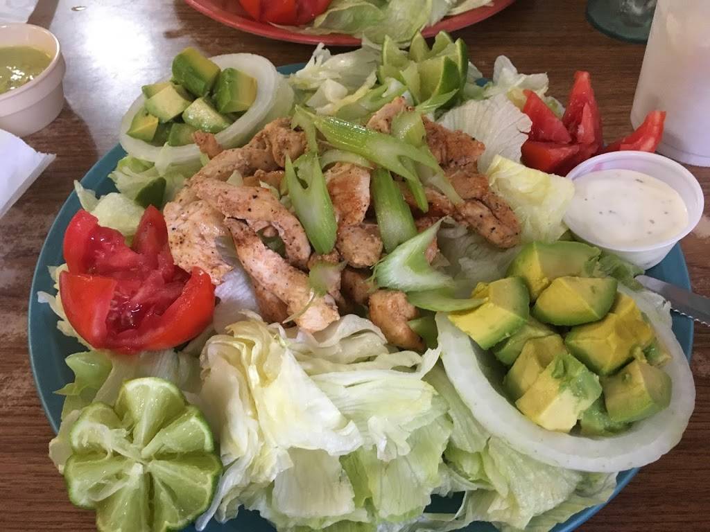 Pénjamo Restaurant | restaurant | 6110 Lyons Ave, Houston, TX 77020, USA | 8328318111 OR +1 832-831-8111