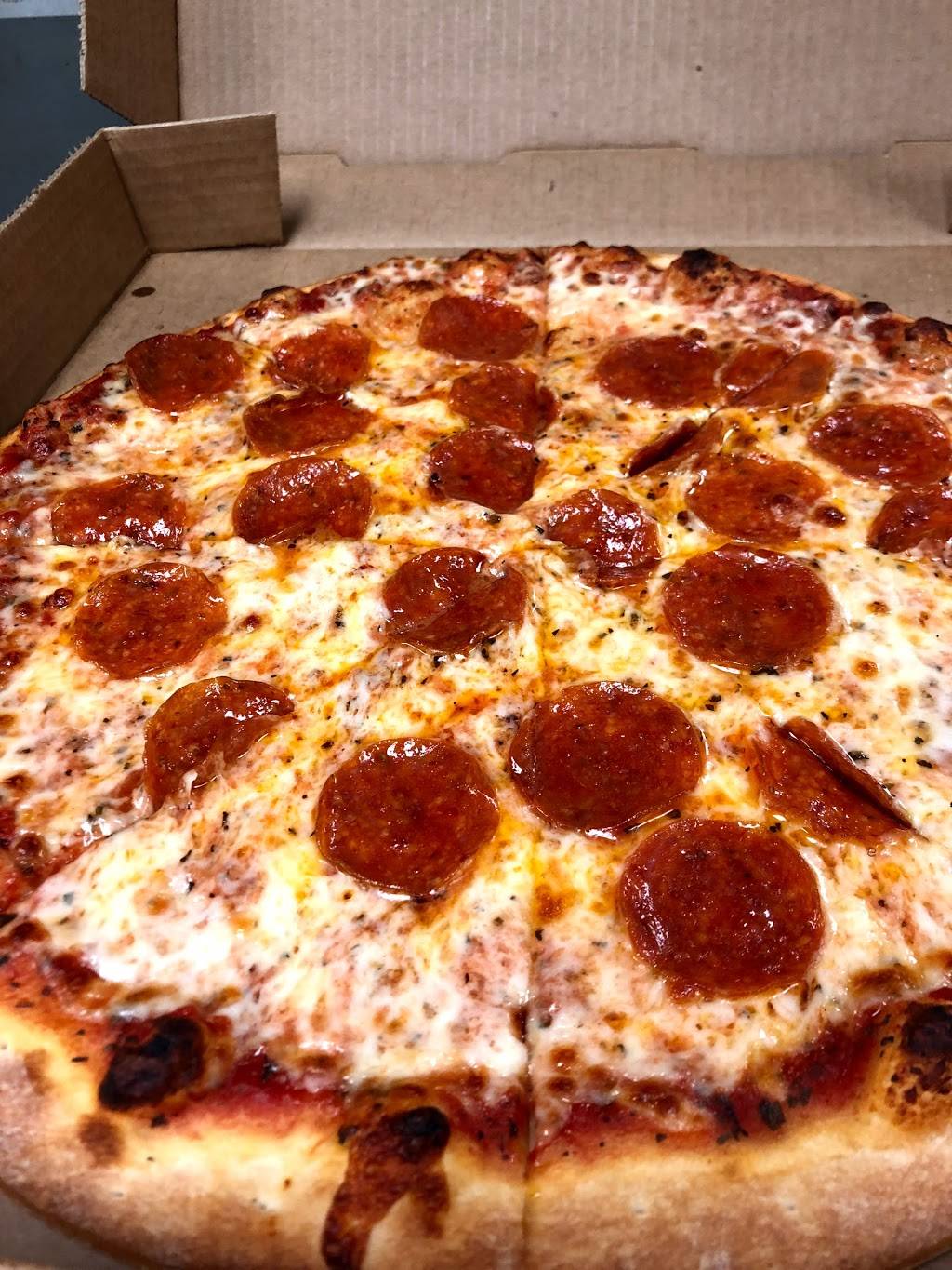 Pizza Station 826 | restaurant | 6824 NW 169th St, Hialeah, FL 33015, USA | 3056988888 OR +1 305-698-8888