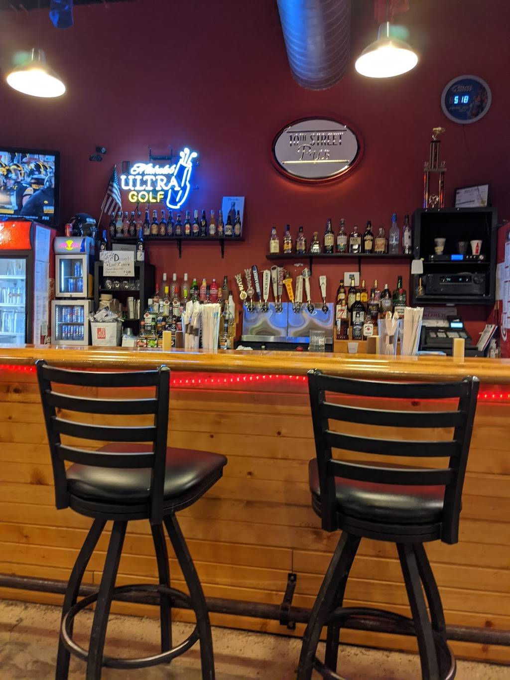 10th Street Pub | restaurant | 202 W 10th St, Alton, IA 51003, USA | 7127564486 OR +1 712-756-4486