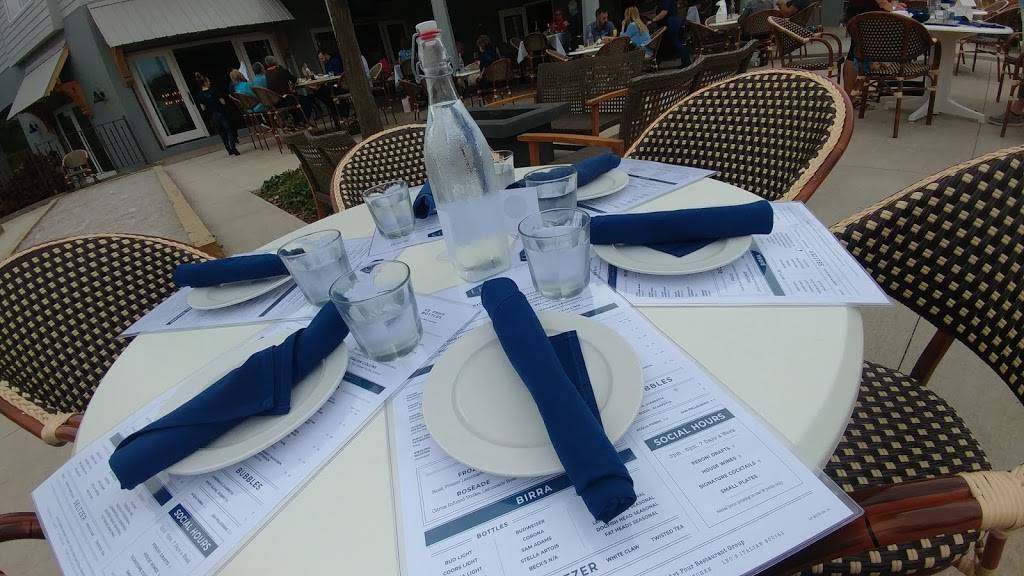 Leos Italian Social | restaurant | 2251 Front St, Cuyahoga Falls, OH 44221, USA | 3304004427 OR +1 330-400-4427