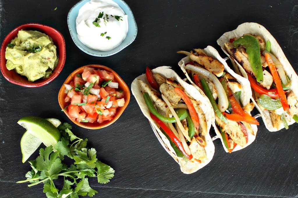 Max & Ermas | restaurant | 12195 N Meridian St, Carmel, IN 46032, USA | 3177059788 OR +1 317-705-9788